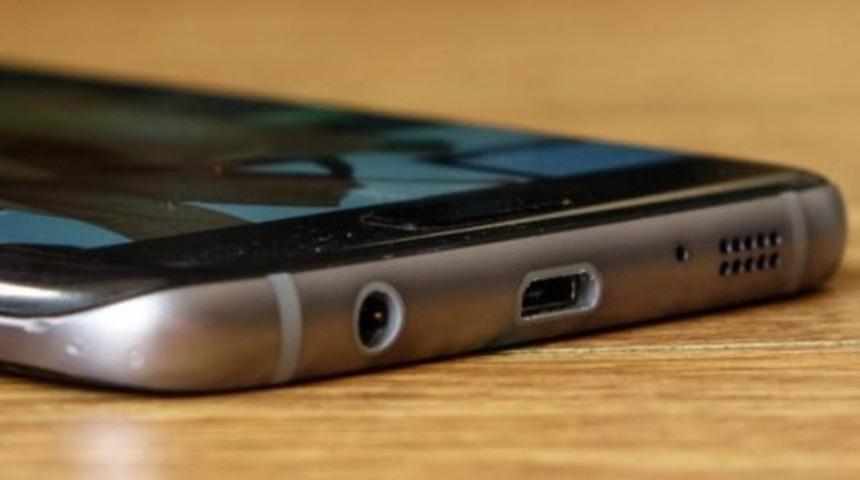 Galaxy S9'da kulaklık girişi olacak mı?