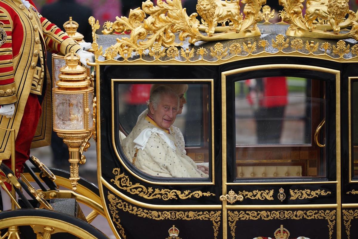 Harry ve Meghan’ın yeni hayatında okul krizi 4