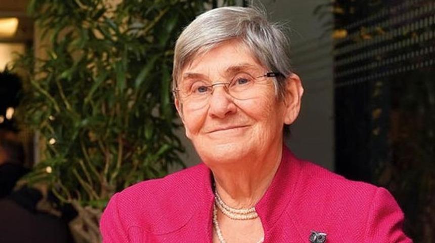 Canan Karatay'a b&uuml;y&uuml;k şok