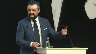 'Teknolojik değişim ve dijital dönüşüm yaşayan dünyaya hızlı adapte olabilecek nesiller yetiştirme gayretindeyiz'