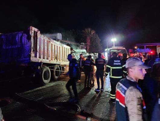 Hatay'da katliam gibi kaza! 12 kişi hayatını kaybetti