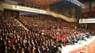 İş dünyasına yön veren CEO'lar t-MBA Zirvesi'nde gençlerle buluştu