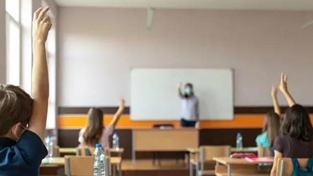 Son dakika | Seçimlerin ertesi günü eğitime ara veriliyor! Bakan Özer'den '15 Mayıs' açıklaması: Öğretmenler de idari izinli sayılacak