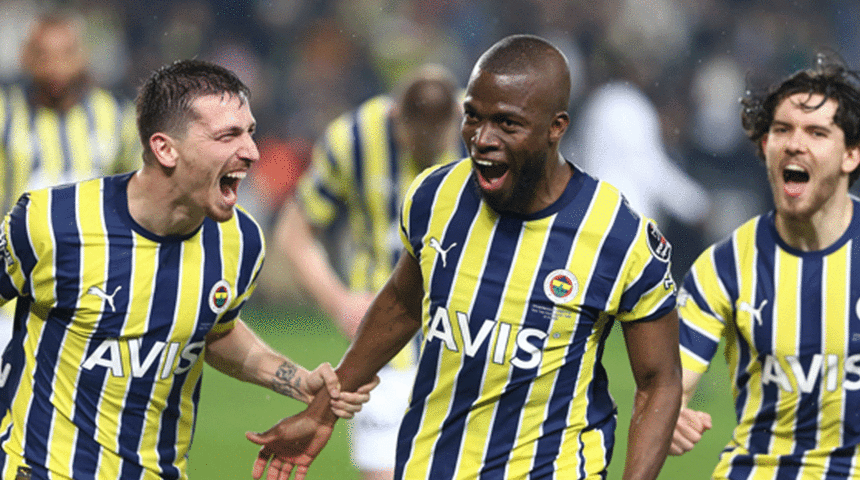 Fenerbah&ccedil;e'den tarihi karar! &Ouml;n&uuml;m&uuml;zdeki sezon formalar 5 yıldızlı olarak &ccedil;ıkacak