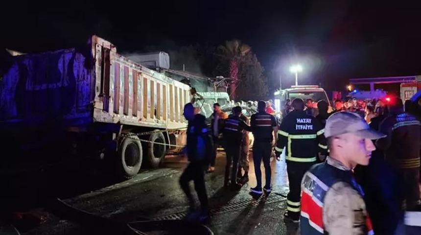 Hatay'daki korkun&ccedil; kazada hayatını kaybedenlerin sayısı 13'e y&uuml;kseldi