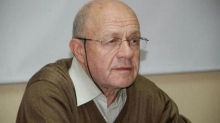 Yazar ve sosyolog İsmail Beşikçi gözaltına alındı