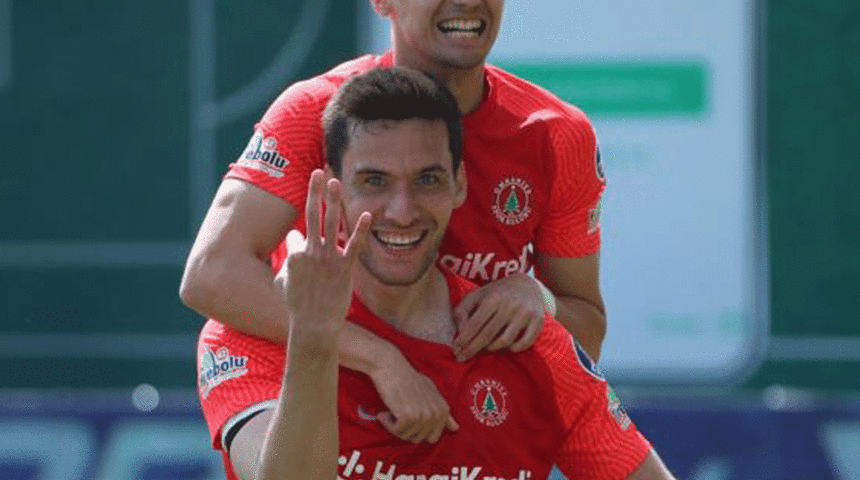 27 maçta 15 gol, 3 asist! Umut Nayir atıyor, Ümraniyespor hayata tutunuyor...