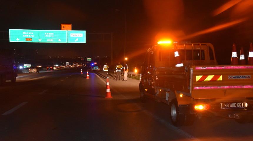 Adana'da tır ile çarpışan motosikletin sürücüsü hayatını kaybetti