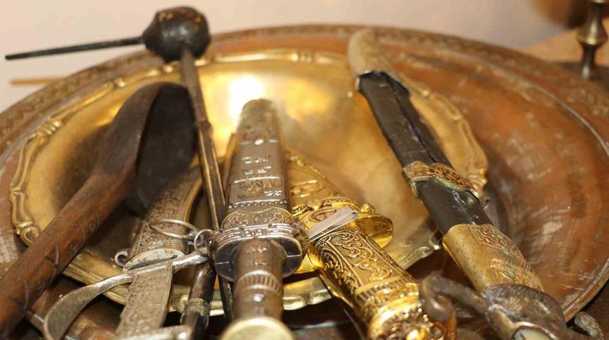 Ankara’da antika sevenler müzayedede bir araya geldi