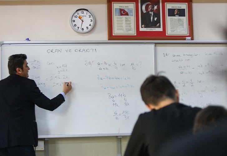 Tek seferde en yüksek! 45 bin öğretmen ataması için kritik gün: Yarısından fazlası...