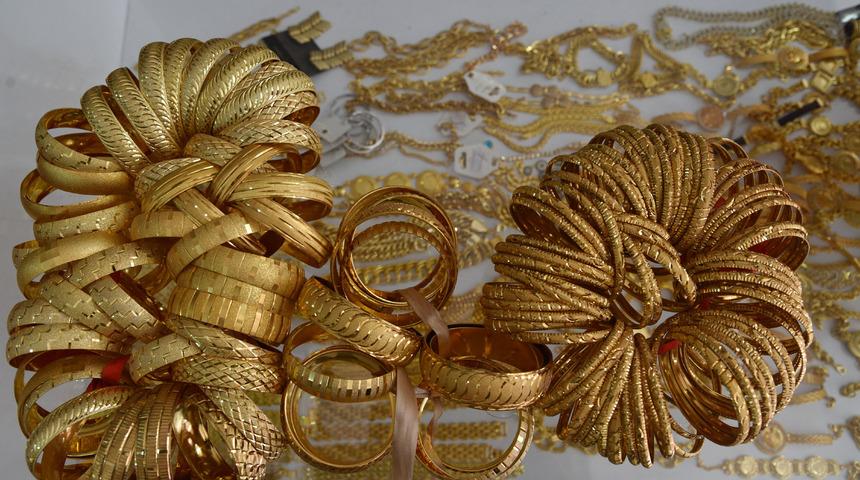 Düğün sezonu başladı, imitasyon takı fiyatı uçtu! 