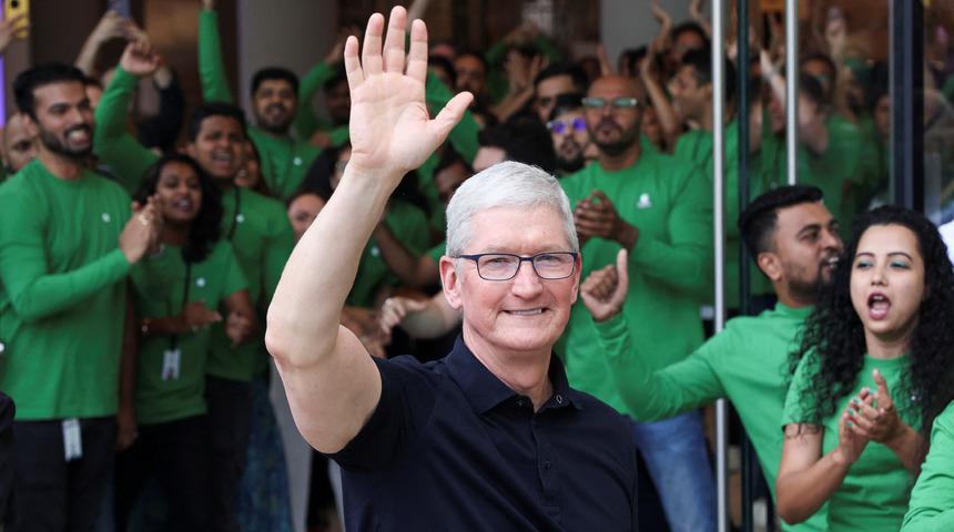 Ne söyleyeceği merak ediliyordu! Apple CEO'su Tim Cook'tan teknoloji dünyasını kasıp kavuran konuyla ilgili açıklama