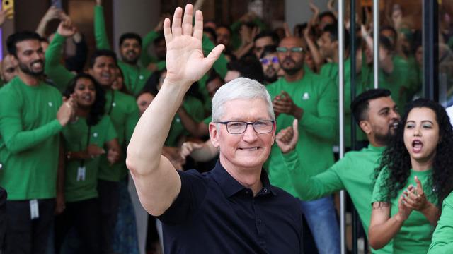 Ne söyleyeceği merak ediliyordu! Apple CEO'su Tim Cook'tan teknoloji dünyasını kasıp kavuran konuyla ilgili açıklama