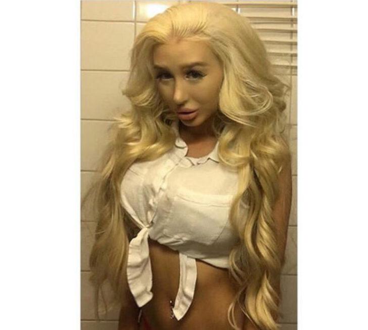 Barbie bebeğe benzemek uğruna ölümden döndü! İşte Amanda Ahola'nın estetiksiz hali G1