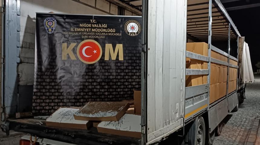 Niğde'de 6 milyon 750 bin dolu makaron ele geçirildi
