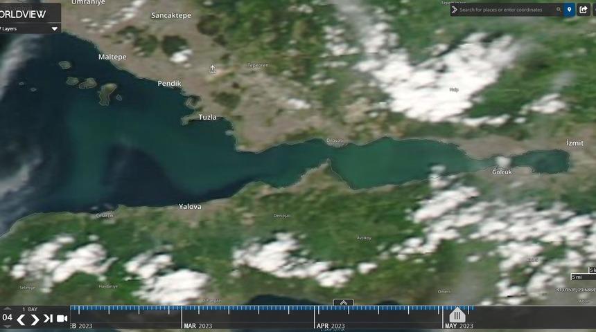 NASA’nın uydu görüntülerine yansıdı! İzmit Körfezi’nden başlıyor, Pendik açıklarına kadar devam ediyor