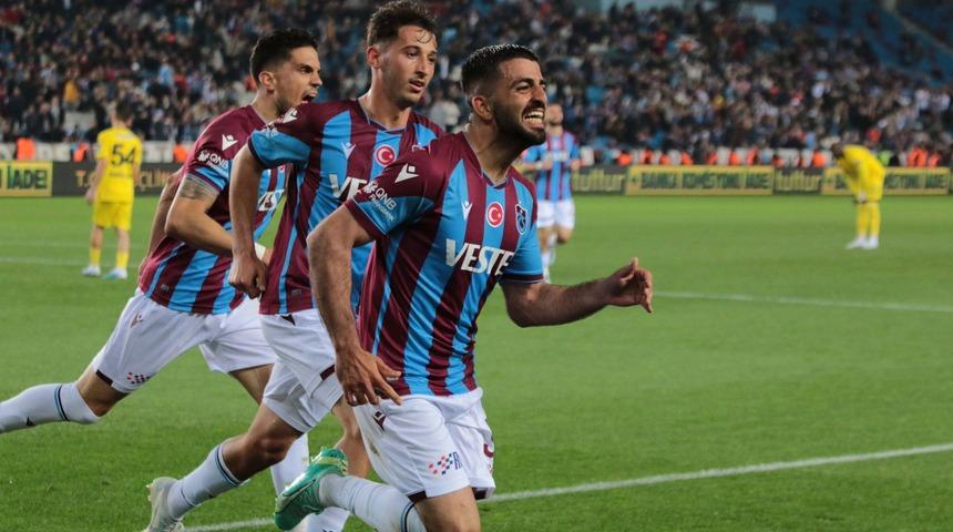 MAÇ SONUCU: Trabzonspor, Umut Bozok ile nefes aldı! Ankaragücü'nü 2 farklı geçtiler...