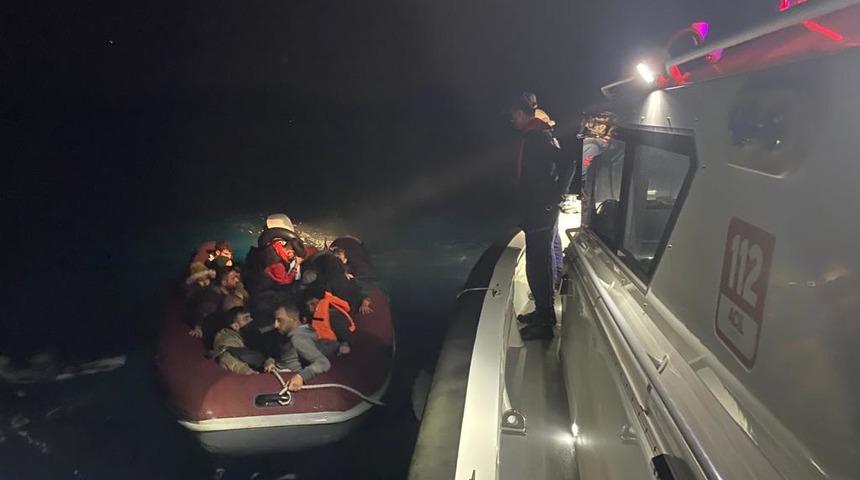 Muğla açıklarında 19 düzensiz göçmen yakalandı