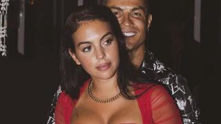 Cristiano Ronaldo ile seks yaptığı en garip yeri açıklamıştı! Georgina Rodriguez'den havuz pozları