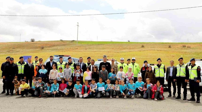 Bayburt’ta Trafik Haftası etkinlikleri devam ediyor