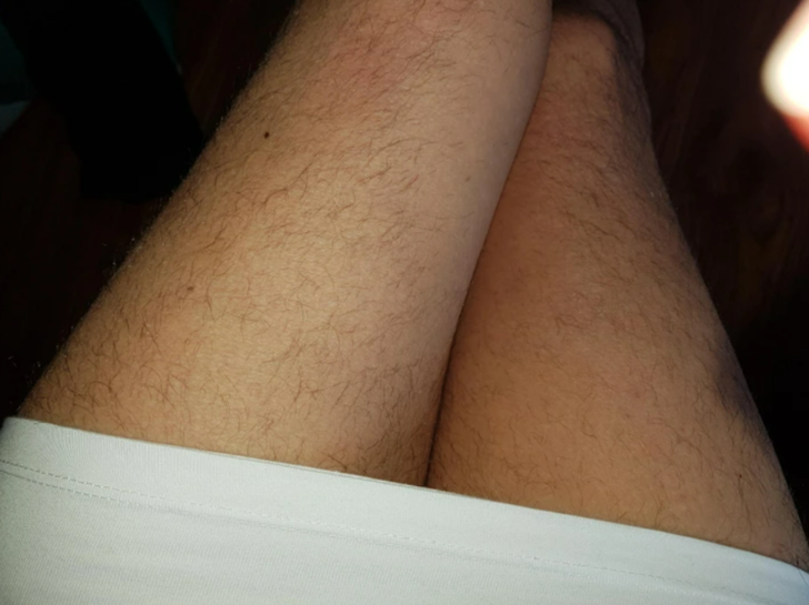 Güzellik standartlarına karşı çıkarak vücudundaki tüyleri almayı bırakan 15 kadın G3