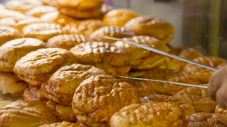 Yedikçe yediren ıslak hamburger tarifi! Soslu ıslak hamburger nasıl yapılır?