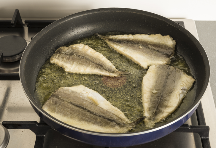 Balığın en lezzetli hali mezgit tava tarifi! Çıtır çıtır mezgit tava nasıl yapılır?