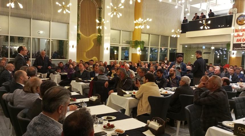 Ticaret Bakanı Muş, Samsun'da esnafla bir araya geldi