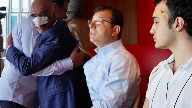 Erzurum'da çıkan olaylarda yaralanmışlardı! Ekrem İmamoğlu o vatandaşlarla bir araya geldi: Durumları iyi, moralleri yüksek