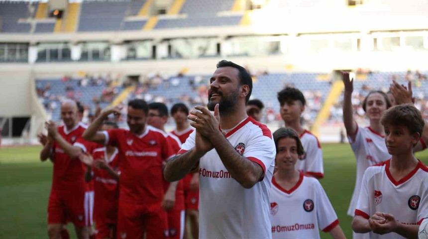 TFF'nin 'Omuz Omuza' kampanyası için gösteri maçı gerçekleşti