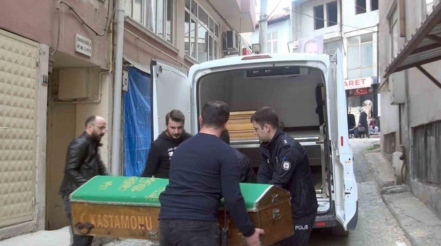 5 aylık bebek ölü bulunmuştu... Kahreden olayın nedeni ortaya çıktı! Anne ve sevgilisi tutuklandı