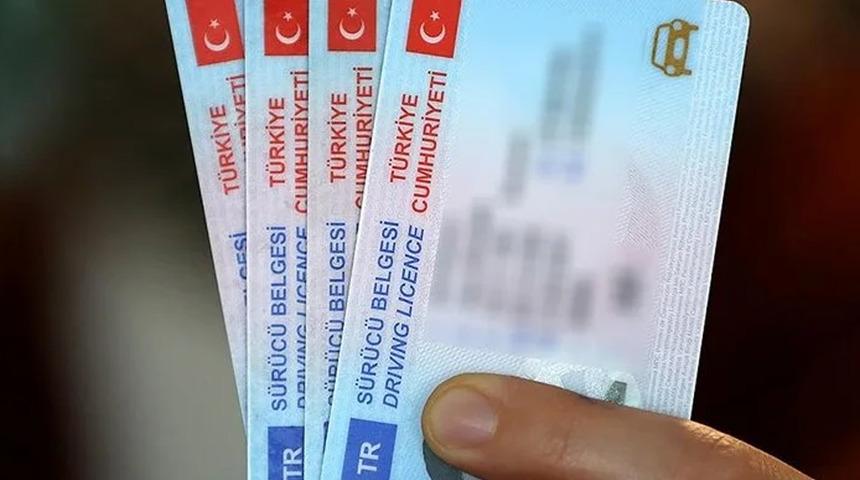 SON DAKİKA | Motor ehliyetlerinde yeni düzenleme! Bakan Soylu duyurdu: 125 cc'nin altındaki motorlar için artık 'B sınıfı' yeterli olacak