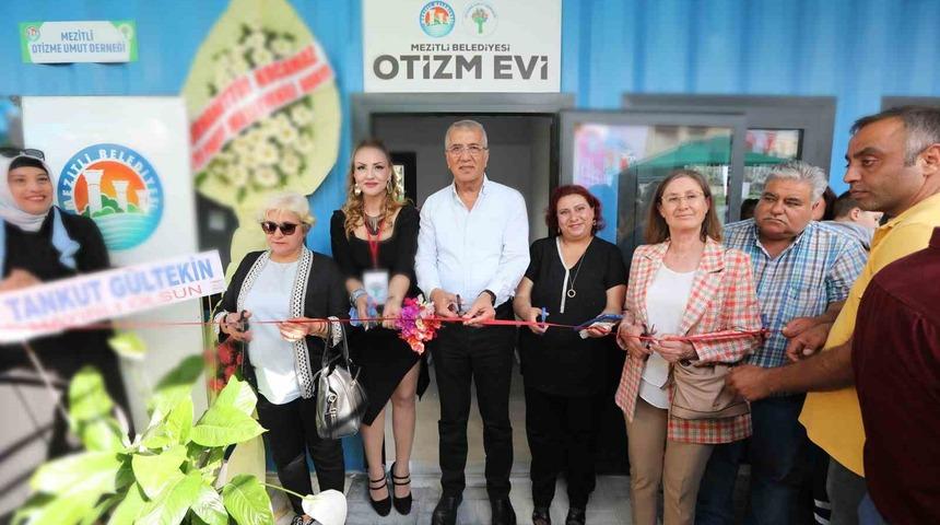 Mezitli’de otizm evi açıldı