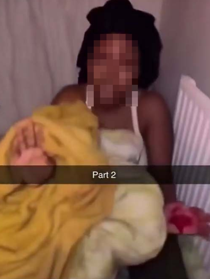 Aldattığını düşündüğü arkadaşına sosyal medya canlı yayınında böyle saldırdı! 18 kez bıçakladı, yetmedi kaynar su dolu çaydanlığı döktü G1