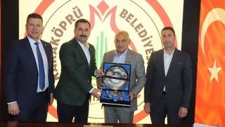 TFF Başkanı Büyükekşi'den, Karbel Karaköprü Belediye Spor'a ziyaret