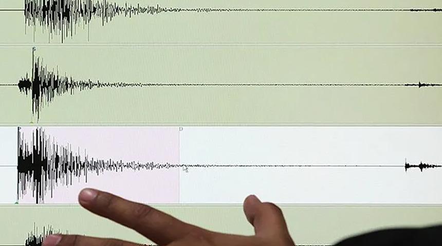 Son dakika | Adana'da 3 dakika arayla iki deprem! Çevre illerde de hissedildi, AFAD'dan açıklama geldi