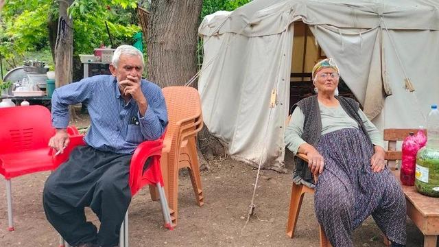 Telefonuna gelen o aramayı cevapladı... '410 bin lira para' Depremden beri çadırda yaşıyordu! 'Ne yapacağımı şaşırdım, beynim durdu'