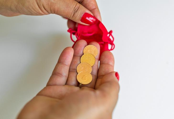 Altın fiyatları alış satış makası açıldı! Bankadan kaçan altınını oraya sakladı: İslam Memiş, ‘Vatandaşı zarar ettirdi’ diyerek açıkladı G5