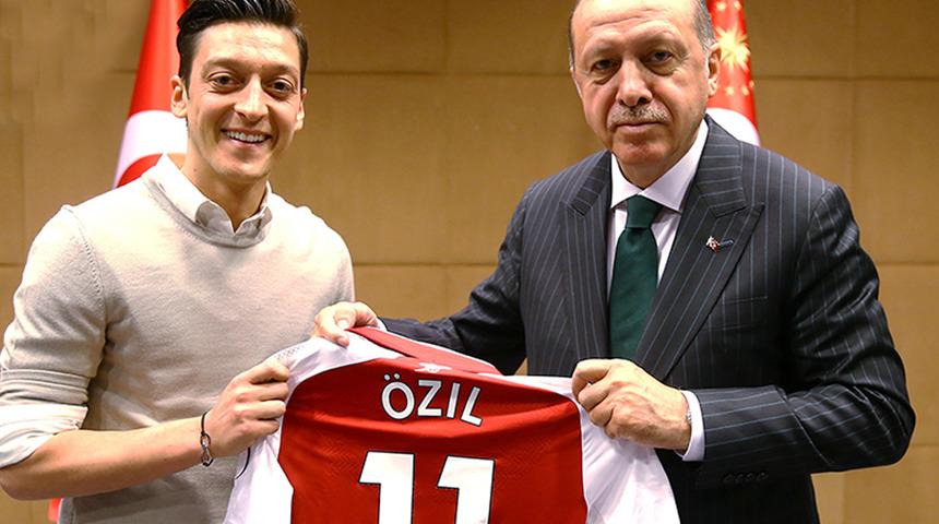 Mesut Özil'den Cumhurbaşkanı Recep Tayyip Erdoğan'a destek paylaşımı!