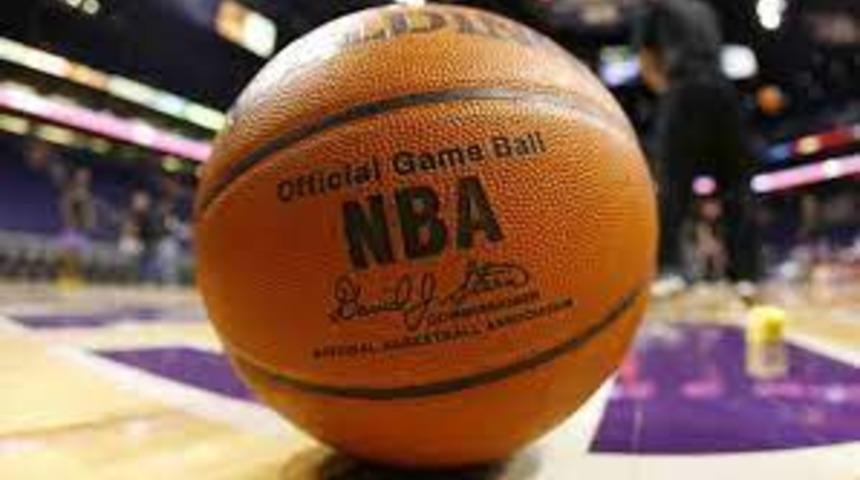 NBA'de Lakers ile Heat, konferanslarında finale kaldı