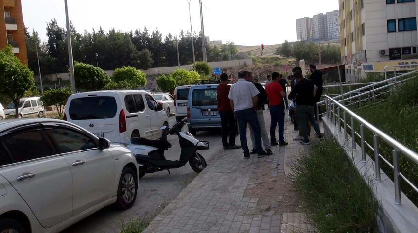 İnşaat müteahhidine bıçaklı saldırı! Evinde öldürüldü