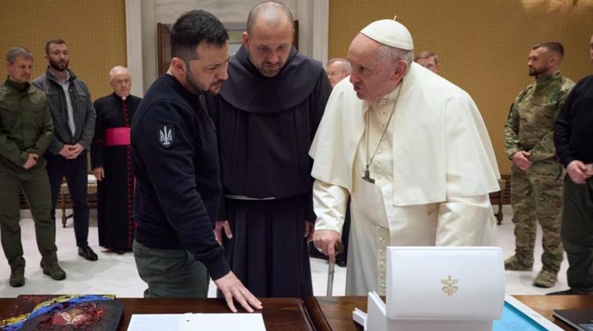 Ukrayna Devlet Başkanı Zelenskiy savaşın başından bu yana ilk kez İtalya’yı ziyaret etti! 