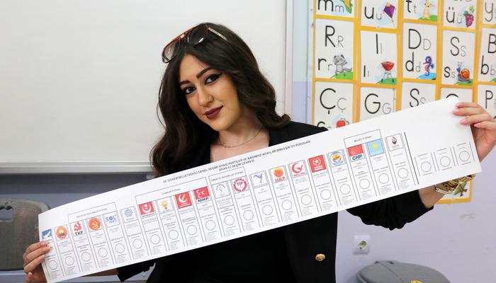Türkiye'den seçim manzaraları! Vatandaşlar sandığa koştu