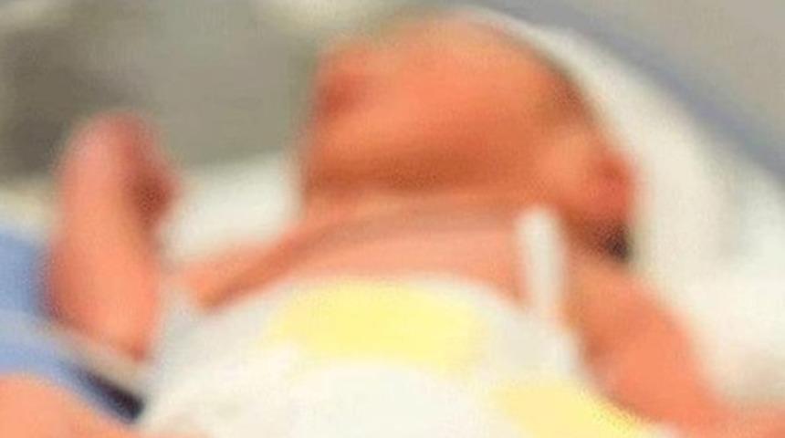&Ouml;zel hastanede &ouml;l&uuml; bebek skandalı! Aile fark edince anlaşıldı!