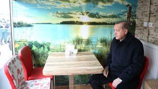 Esnafı kıramadı! Erdoğan börekçiye gitti