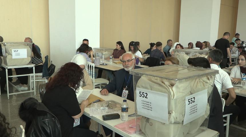 Ankara'ya getirildi! Yurt dışı oylarının sayımına başlandı