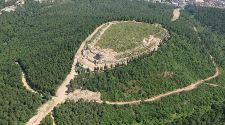 Bizans&rsquo;tan kalma Aydos Kalesi&rsquo;nin sırrı g&uuml;n ışığına &ccedil;ıktı