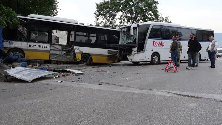 Bursa'da feci kaza! Yaralılar var