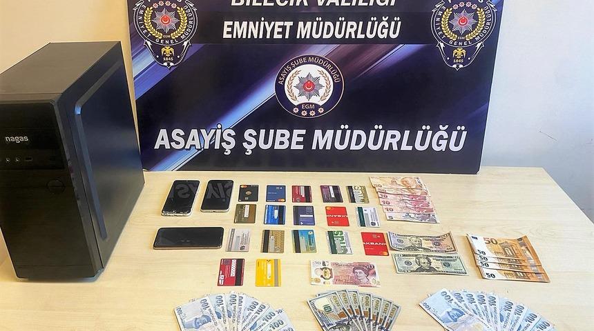 Bilecik merkezli dolandırıcılık operasyonunda yakalanan 4 şüpheli tutuklandı