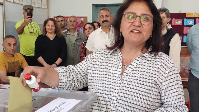 Kemal Kılıçdaroğlu'nun memleketinde dikkat çeken sonuç! Tunceli’nin tek milletvekili Yeşil Sol Parti’den